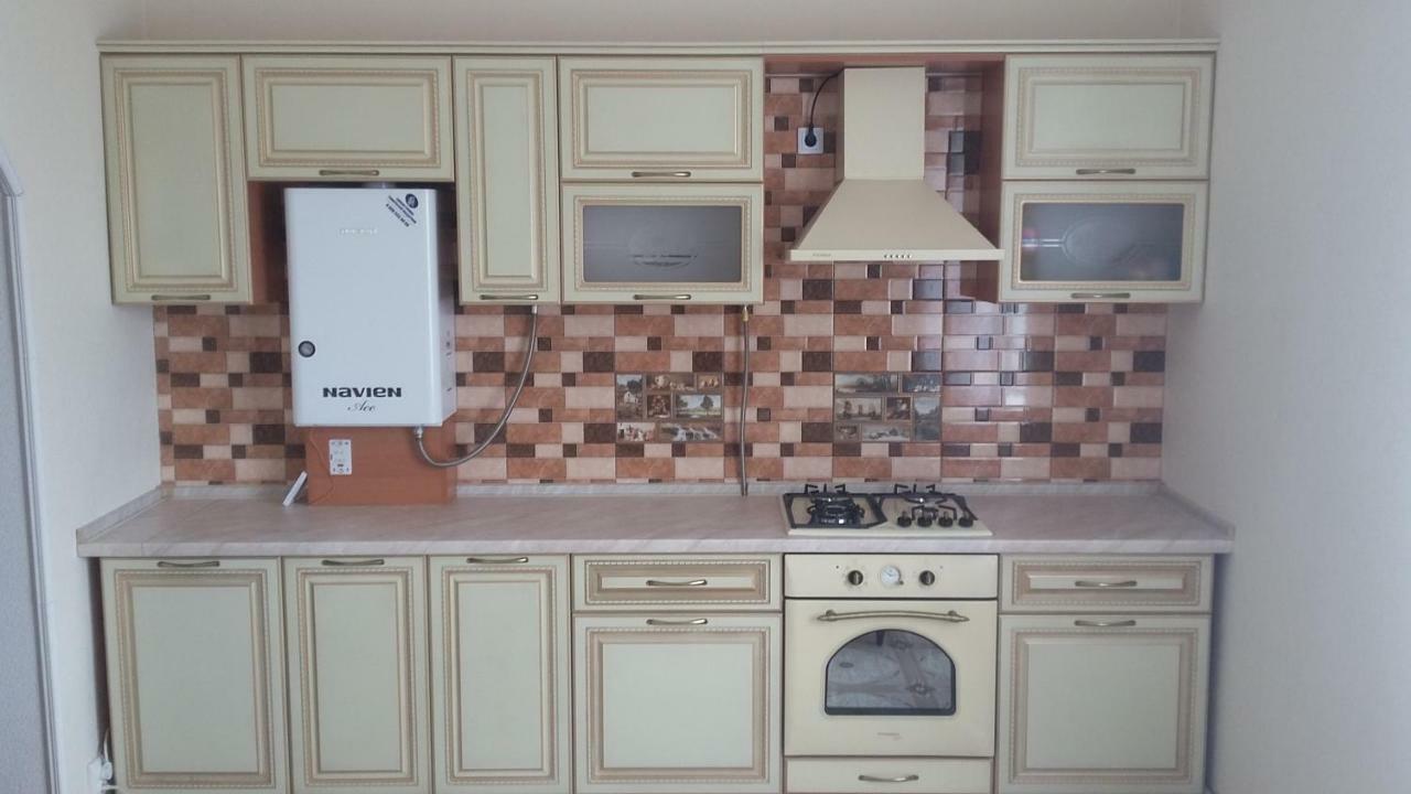 Дом С Бассейном И Сауной Villa Boriszpil Kültér fotó