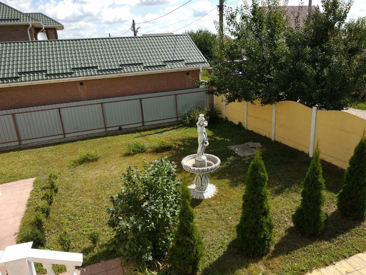 Дом С Бассейном И Сауной Villa Boriszpil Kültér fotó